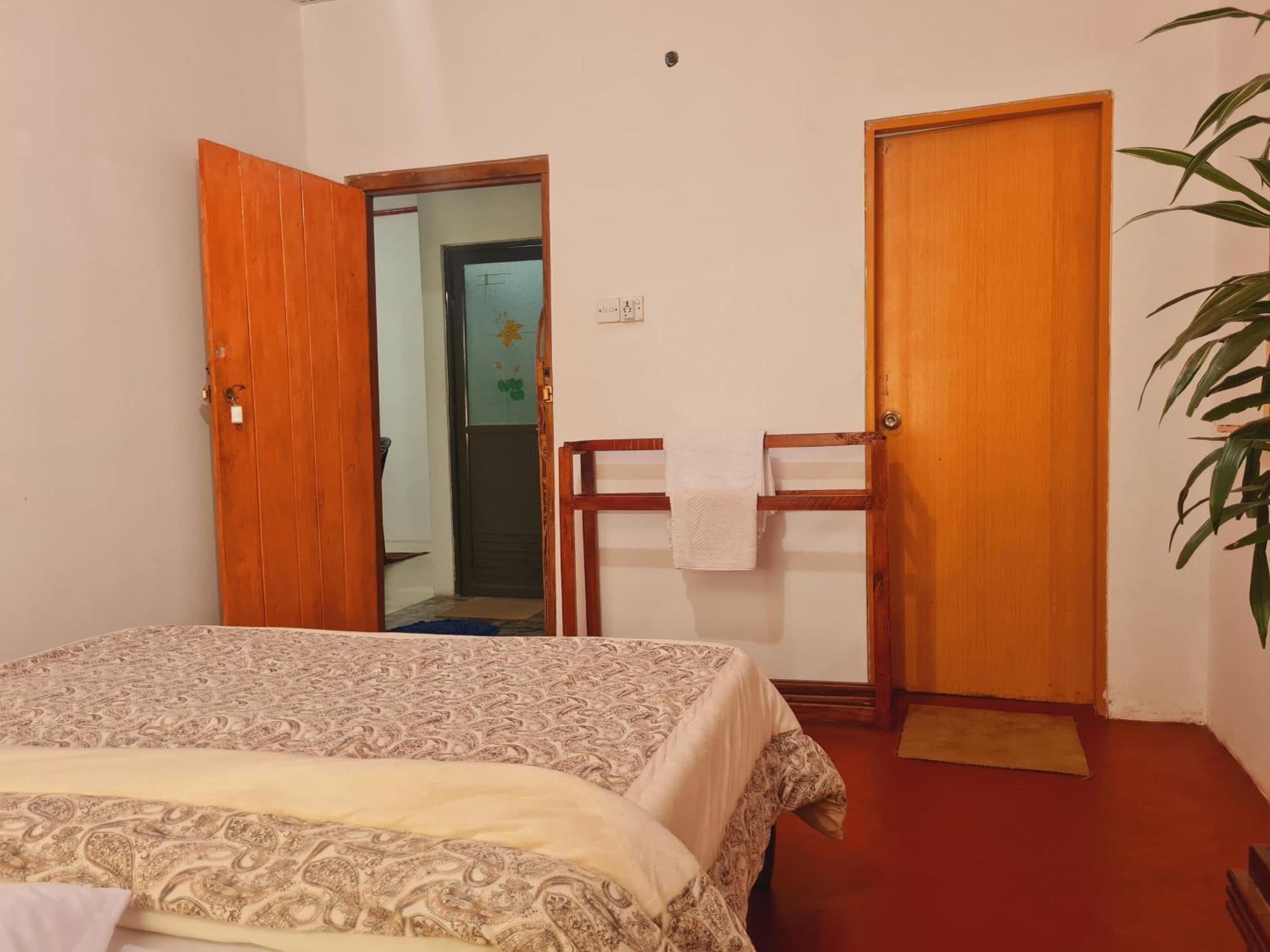 Sasru Homestay *